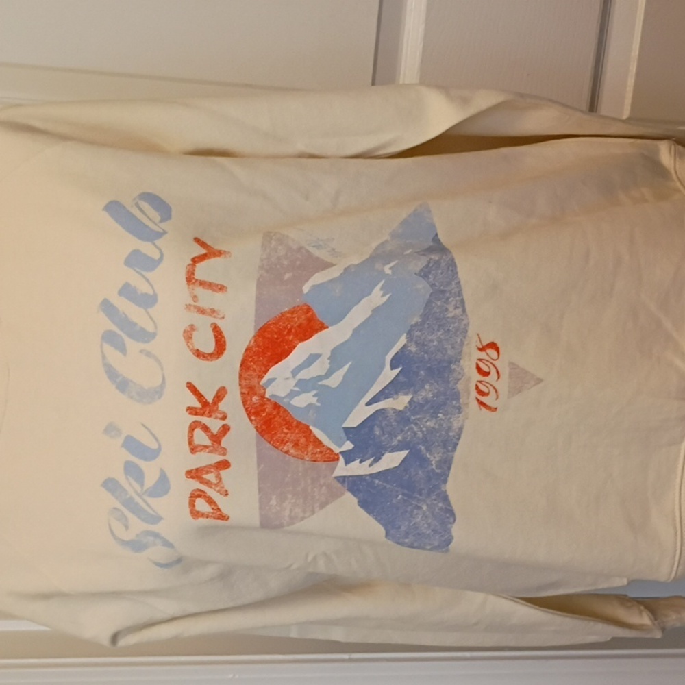 Wallflower Whisper White Sky Club Long Sleeve Sweatshirt S NWT - Picture 6 of 6